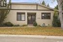 1302 Gryphons Walk, Regina, SK 