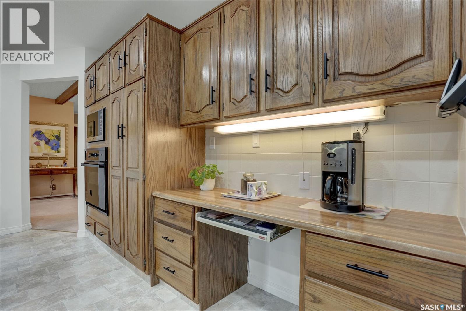 1302 Gryphons Walk, Regina, SK