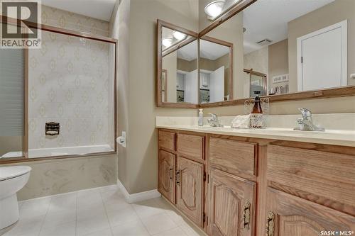1302 Gryphons Walk, Regina, SK 