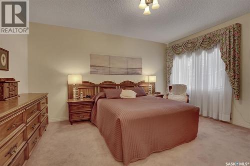 1302 Gryphons Walk, Regina, SK 