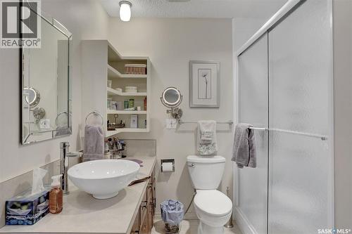 1302 Gryphons Walk, Regina, SK 