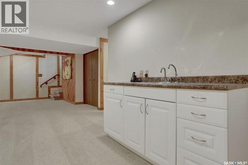 1302 Gryphons Walk, Regina, SK 