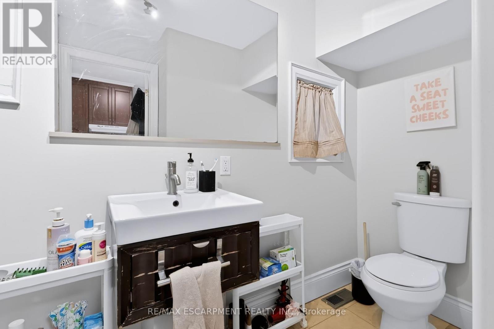 27 Forsyth Avenue S, Hamilton, ON