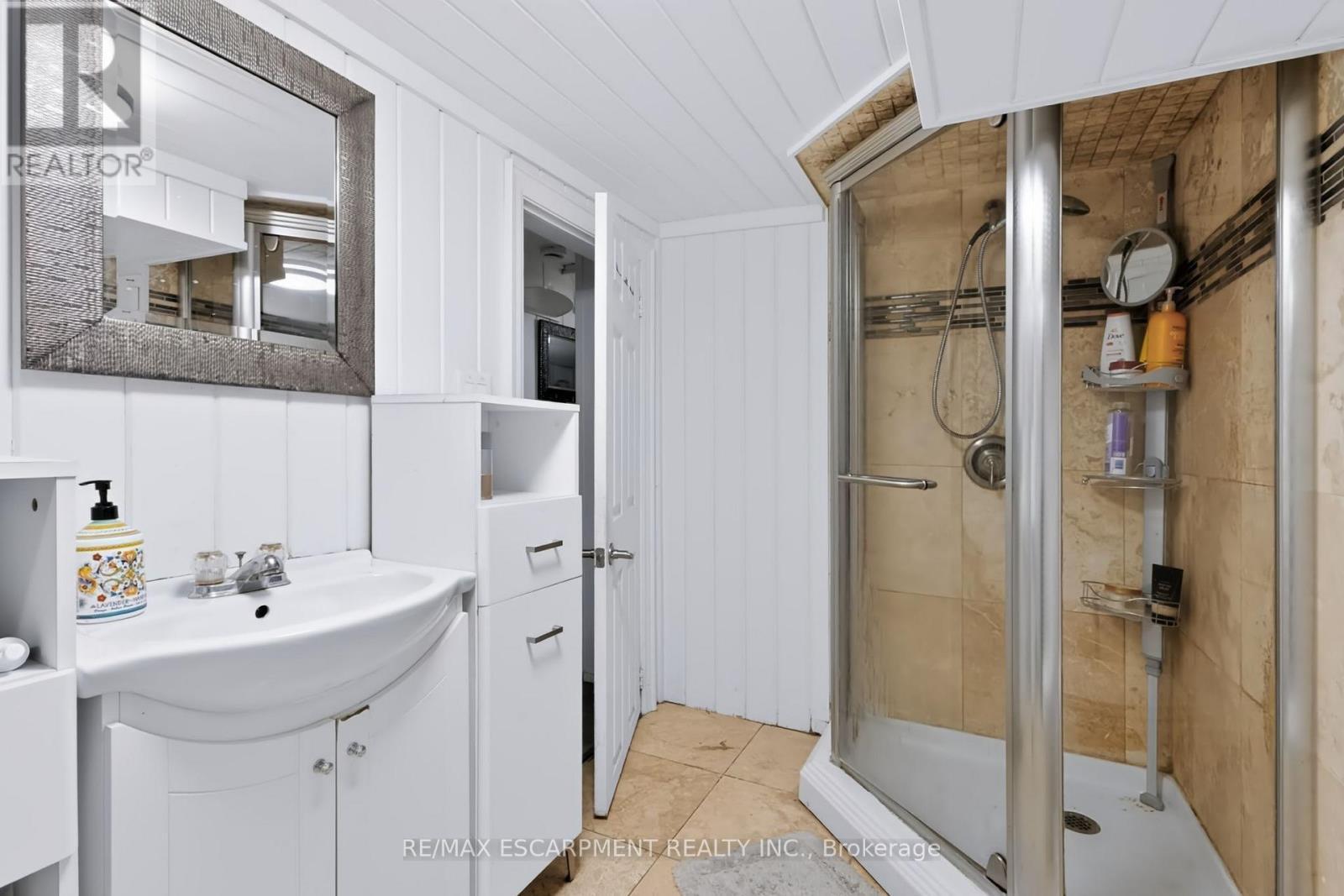 27 Forsyth Avenue S, Hamilton, ON