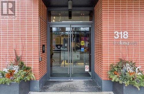 207 - 318 KING STREET E  Toronto, ON M5A 0C1