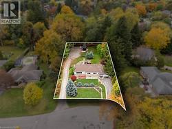 284 MAPLEDENE Drive  Ancaster, ON L9G 2K2