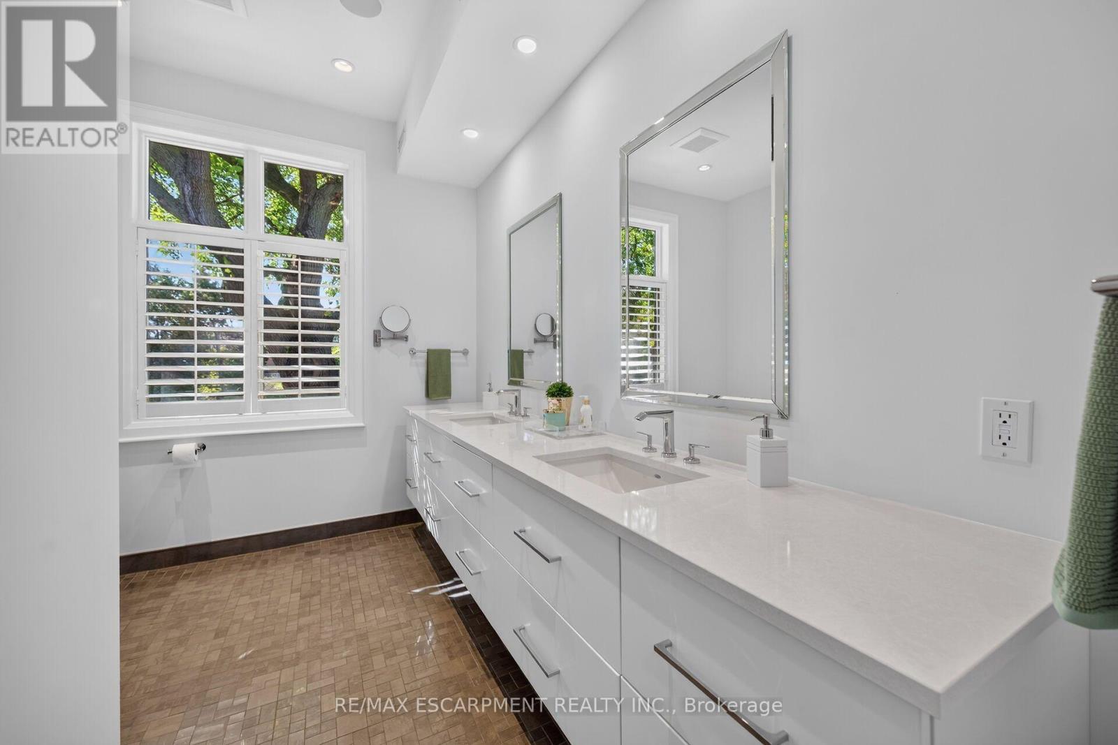 244 Mountain Brow Boulevard, Hamilton, ON