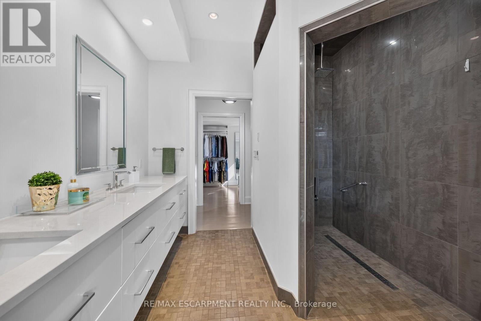244 Mountain Brow Boulevard, Hamilton, ON