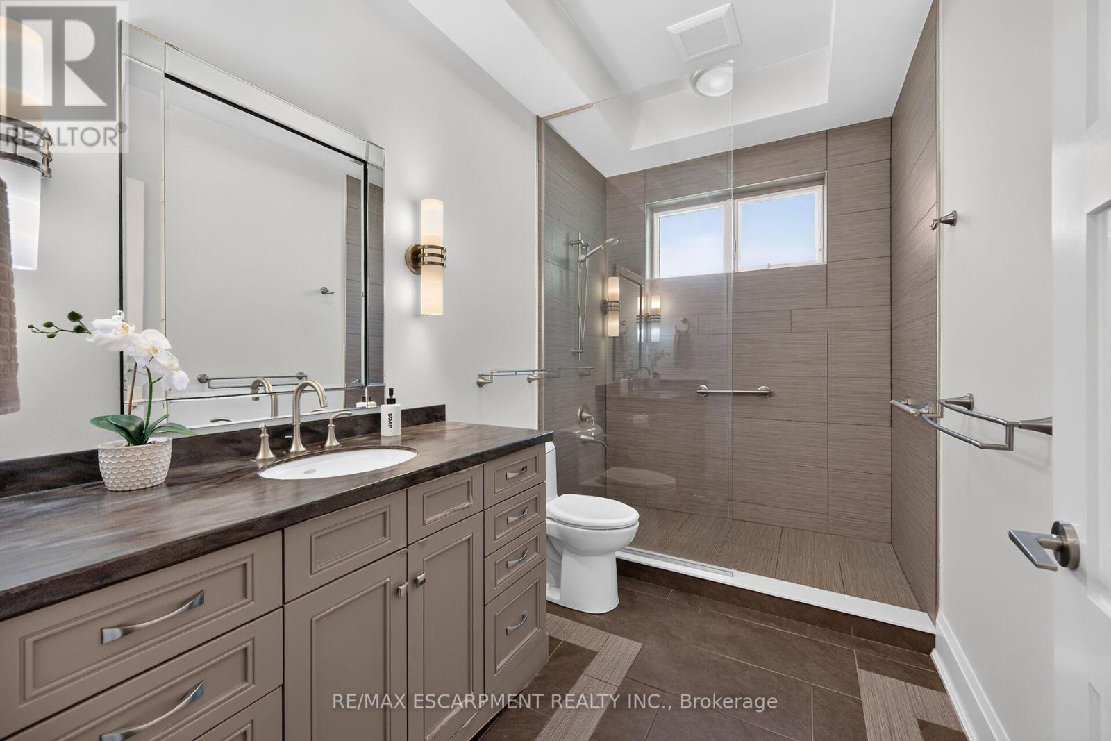 244 Mountain Brow Boulevard, Hamilton, ON