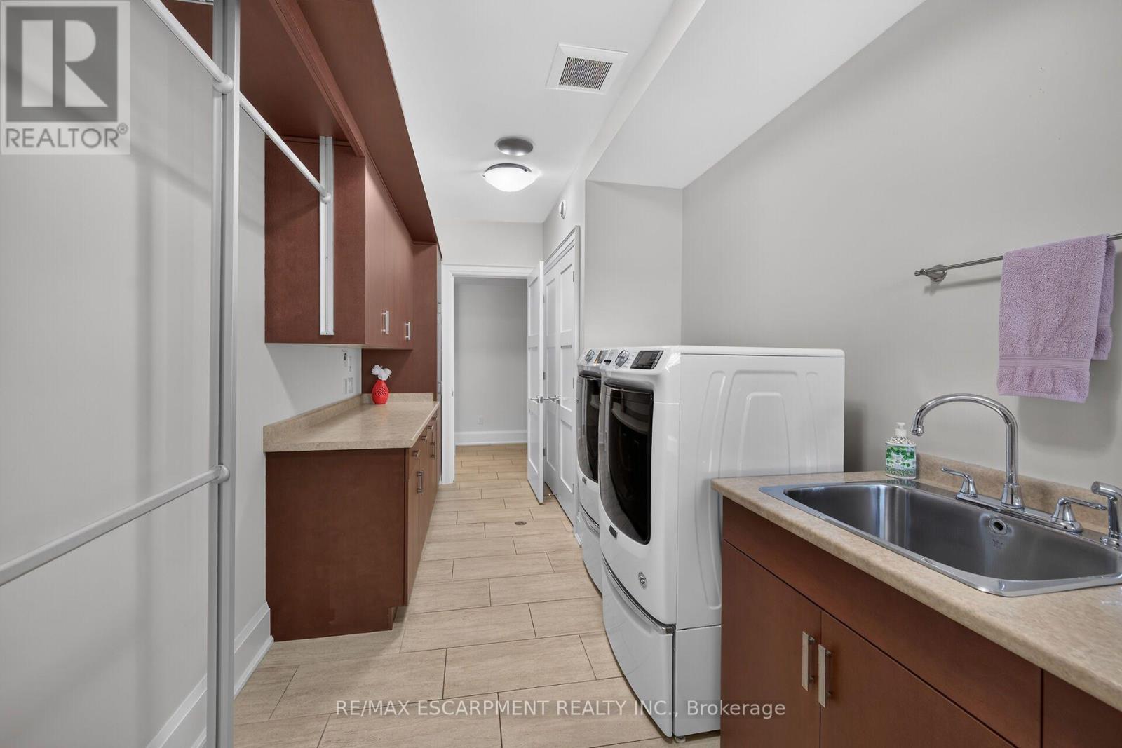 244 Mountain Brow Boulevard, Hamilton, ON