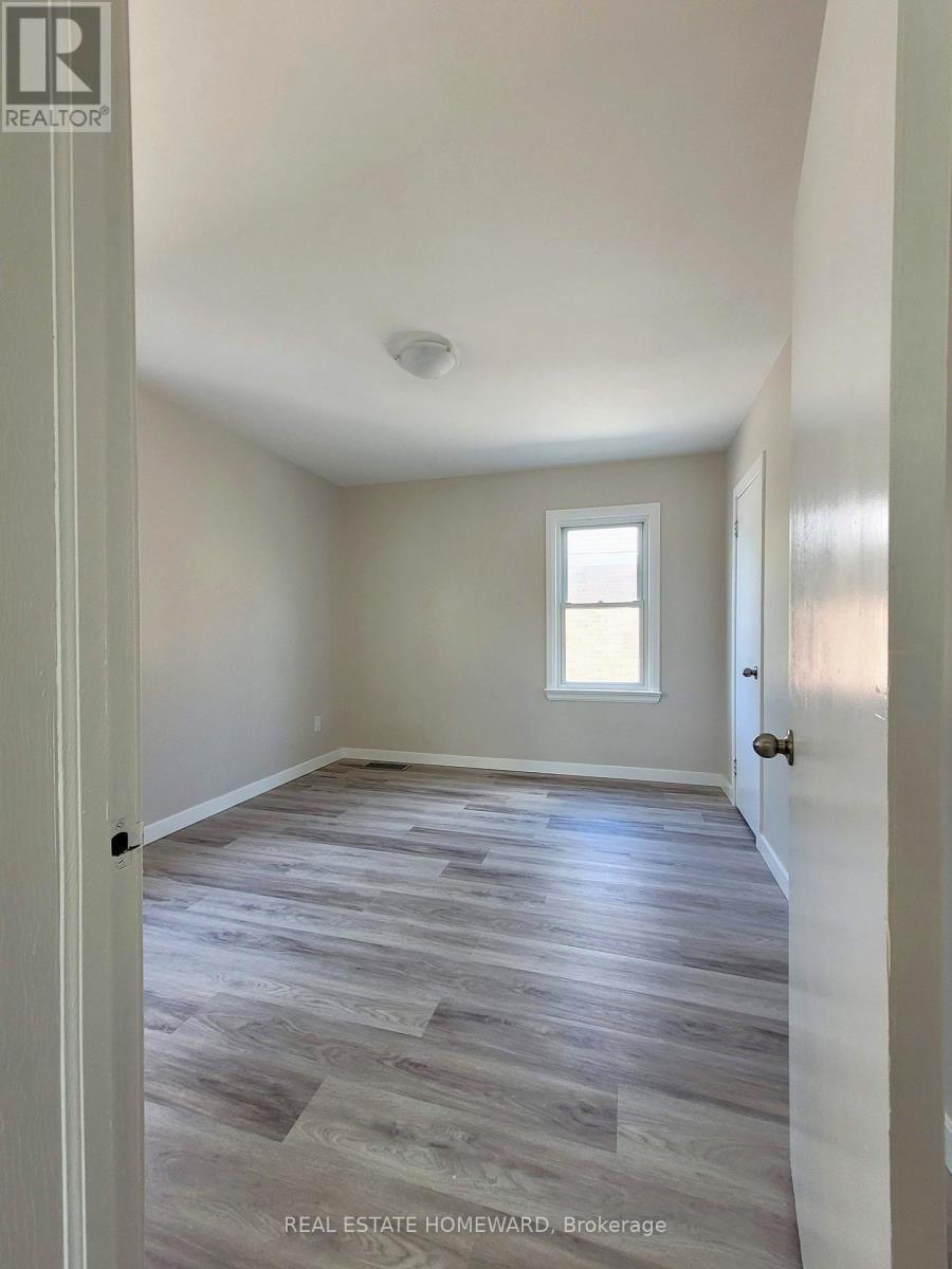 Main Floor Bedroom #2 - 228 East 25Th Street, Hamilton, ON