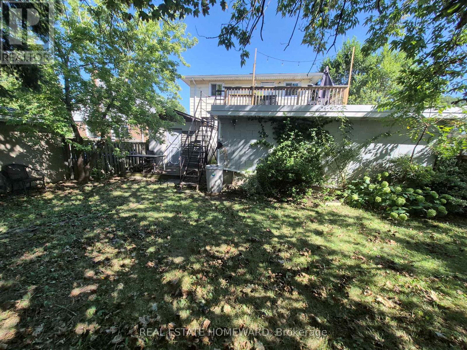 Backyard - 228 East 25Th Street, Hamilton, ON