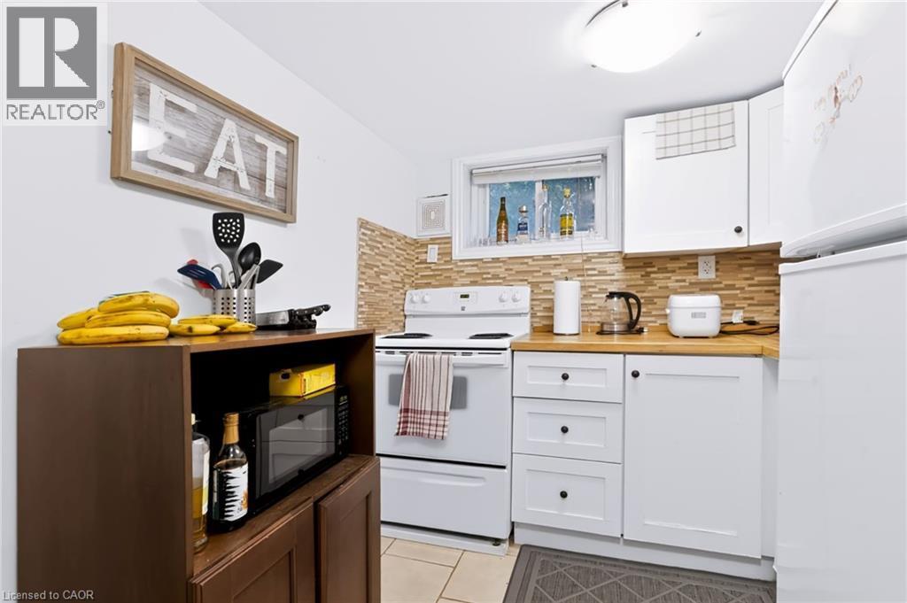 23 Forsyth Avenue S, Hamilton, ON