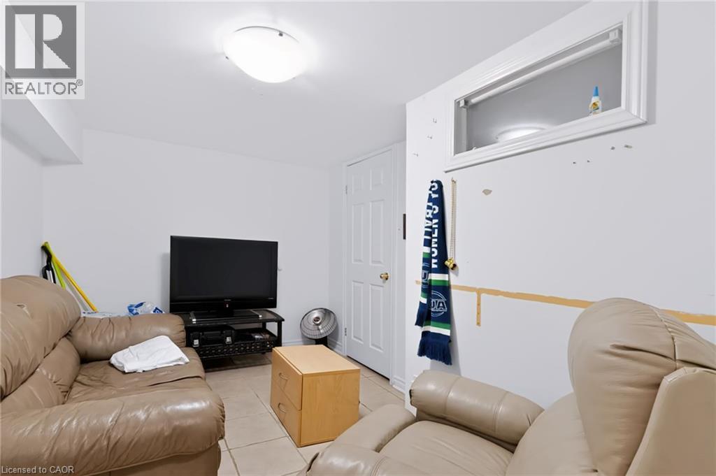 23 Forsyth Avenue S, Hamilton, ON