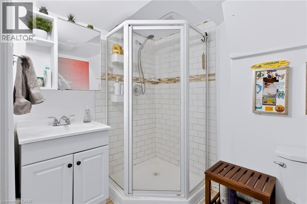 23 Forsyth Avenue S, Hamilton, ON