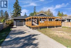 330 Acadia DRIVE  Saskatoon, SK S7H 3V6