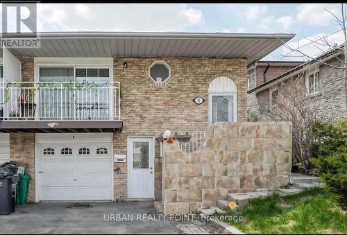 52 FALLWAY ROAD E  Brampton, ON L6V 3H2