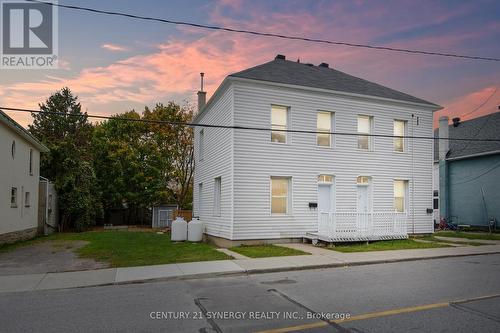 154-156 BECKWITH STREET N  Smiths Falls, ON K7A 2C6