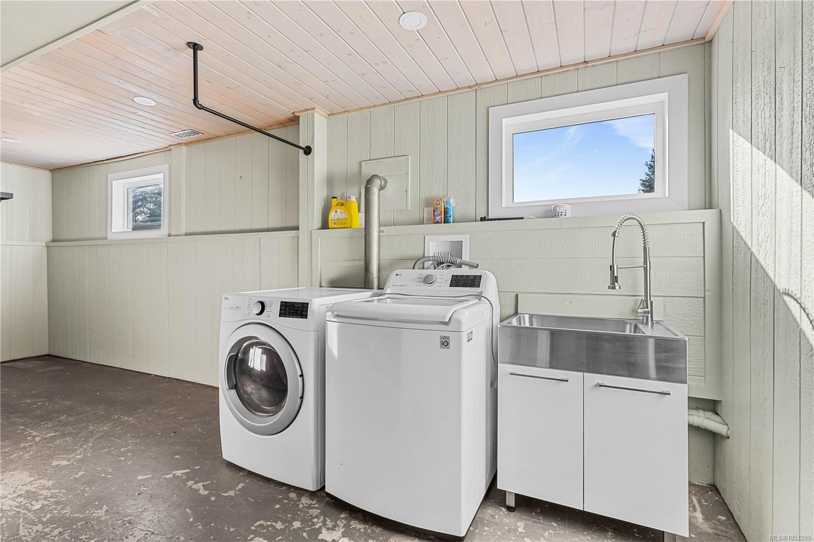 325 Twillingate Rd, Campbell River, BC