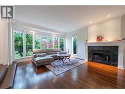 4570 W 13TH AVENUE  Vancouver, BC V6R 2V4
