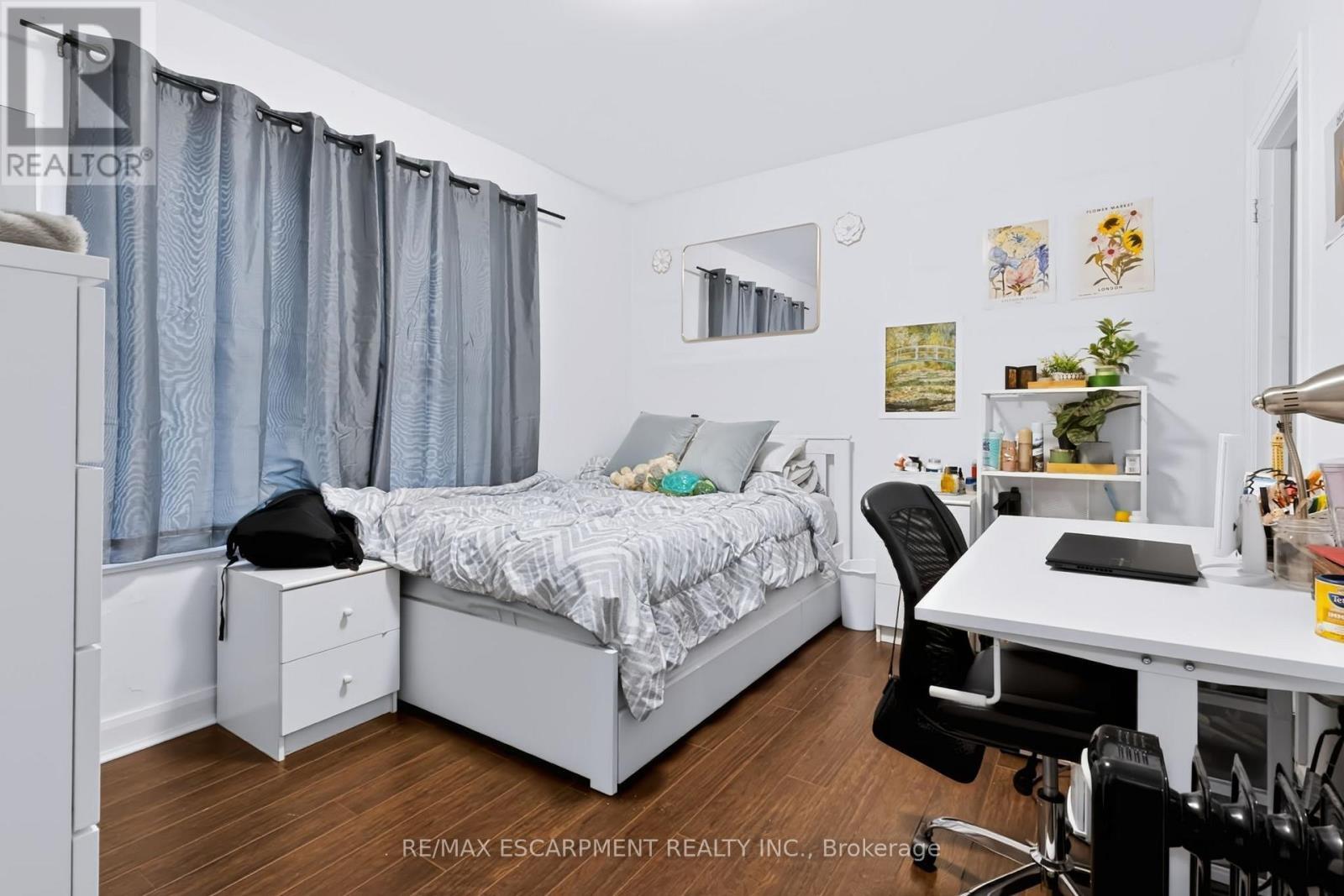 23 Forsyth Avenue S, Hamilton, ON