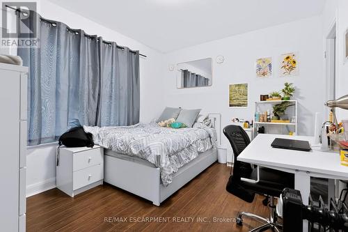 23 Forsyth Avenue S, Hamilton, ON 