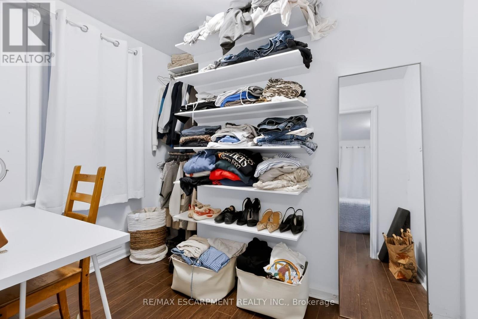 23 Forsyth Avenue S, Hamilton, ON