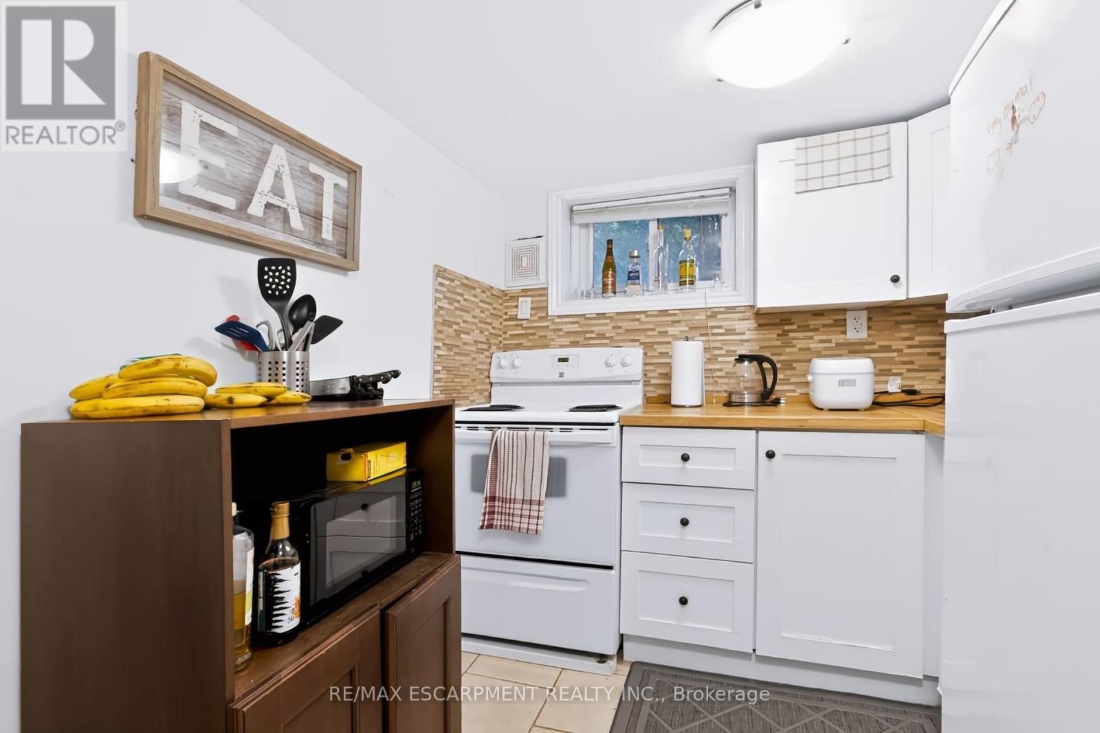 23 Forsyth Avenue S, Hamilton, ON