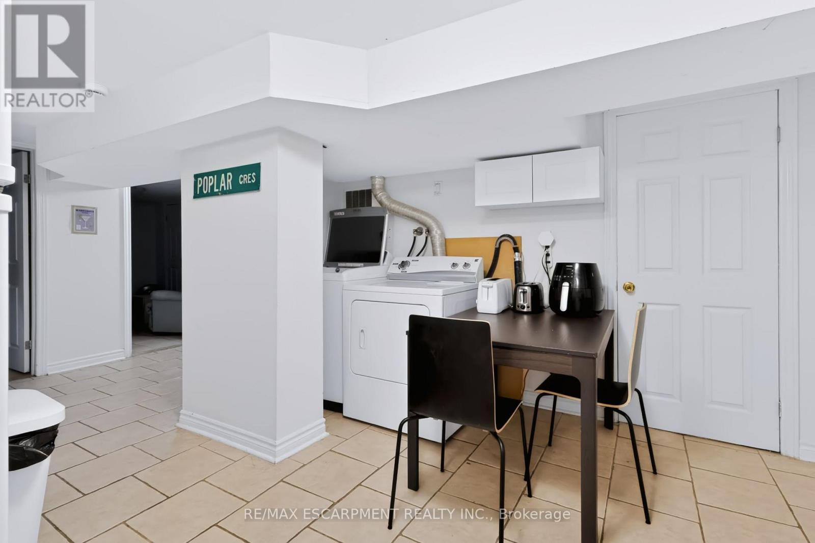 23 Forsyth Avenue S, Hamilton, ON