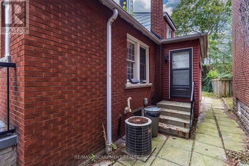 23 Forsyth Avenue S, Hamilton, ON 