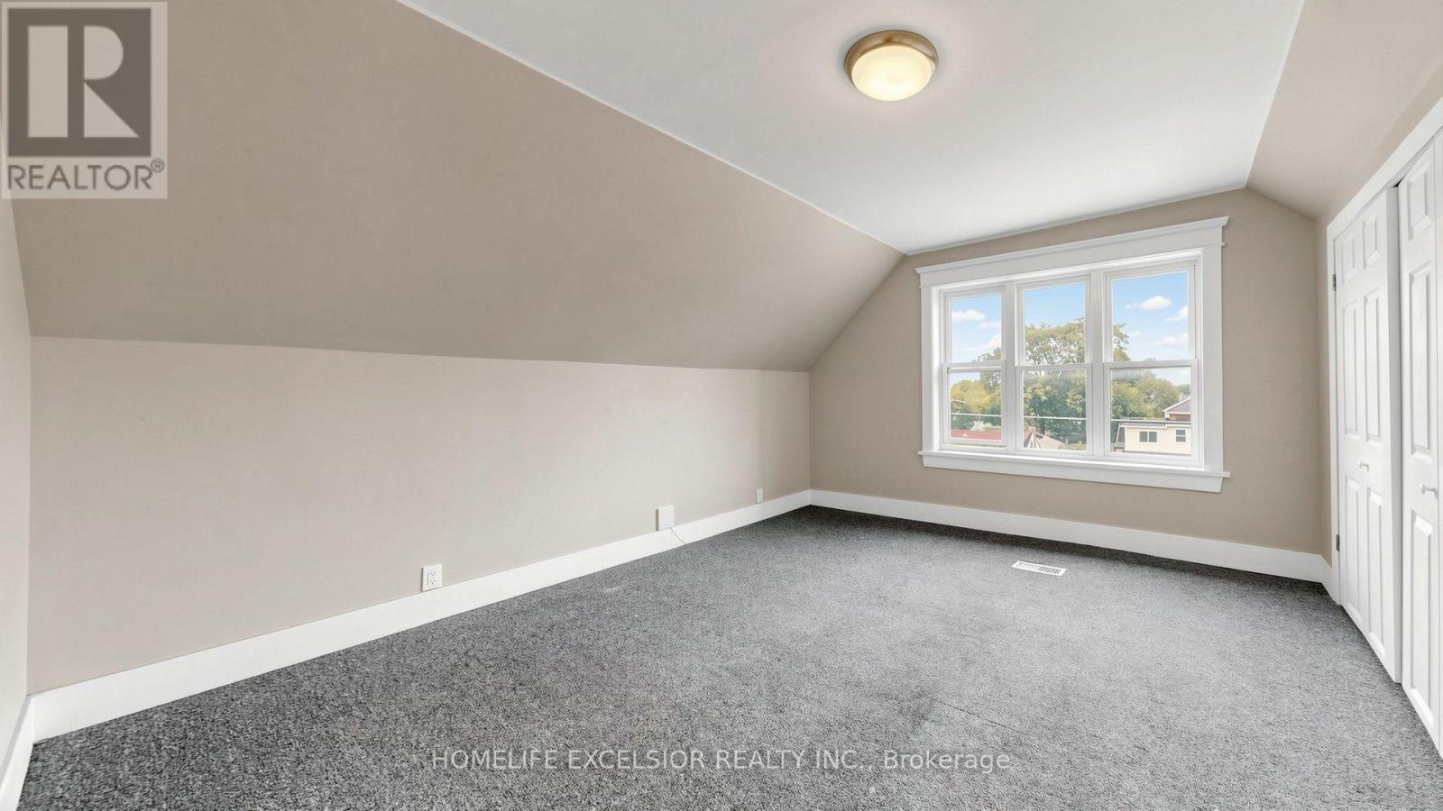 342 King William Street, Hamilton, ON