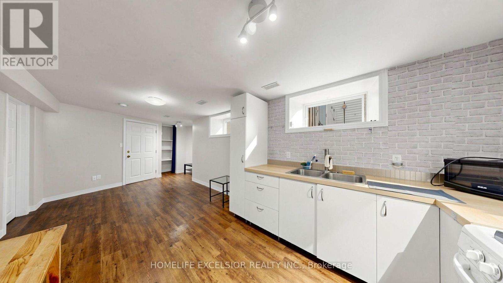 342 King William Street, Hamilton, ON