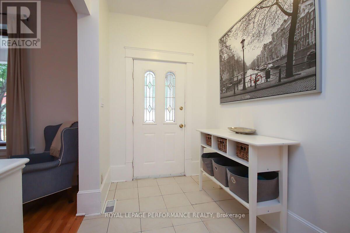 49 Bayswater Avenue, Ottawa, ON