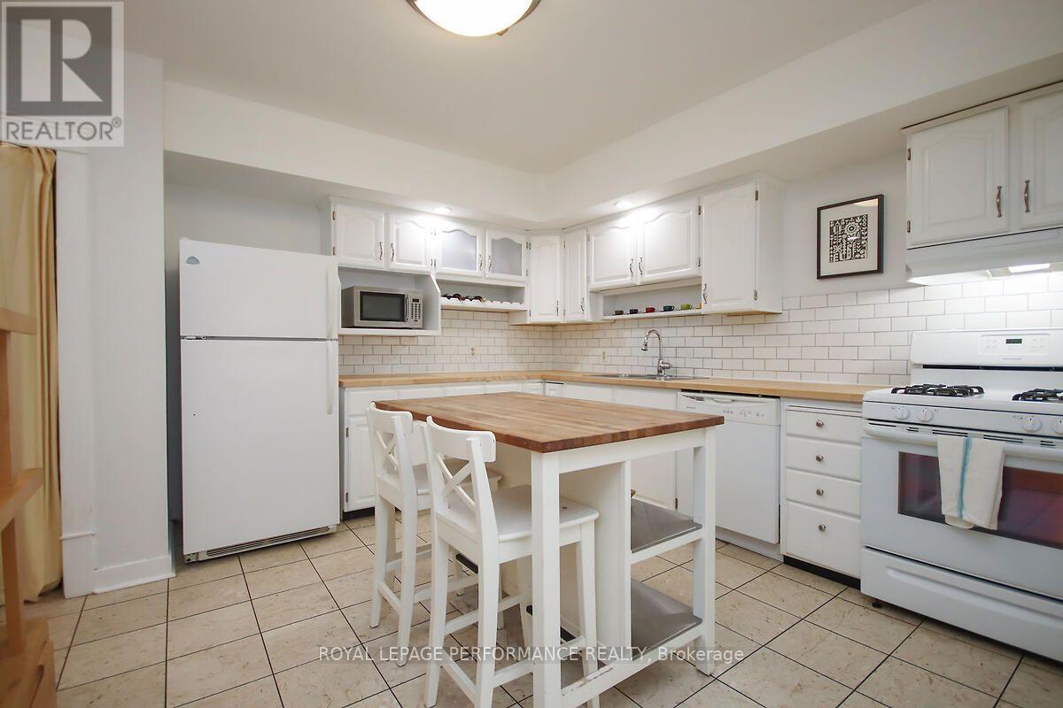 49 Bayswater Avenue, Ottawa, ON
