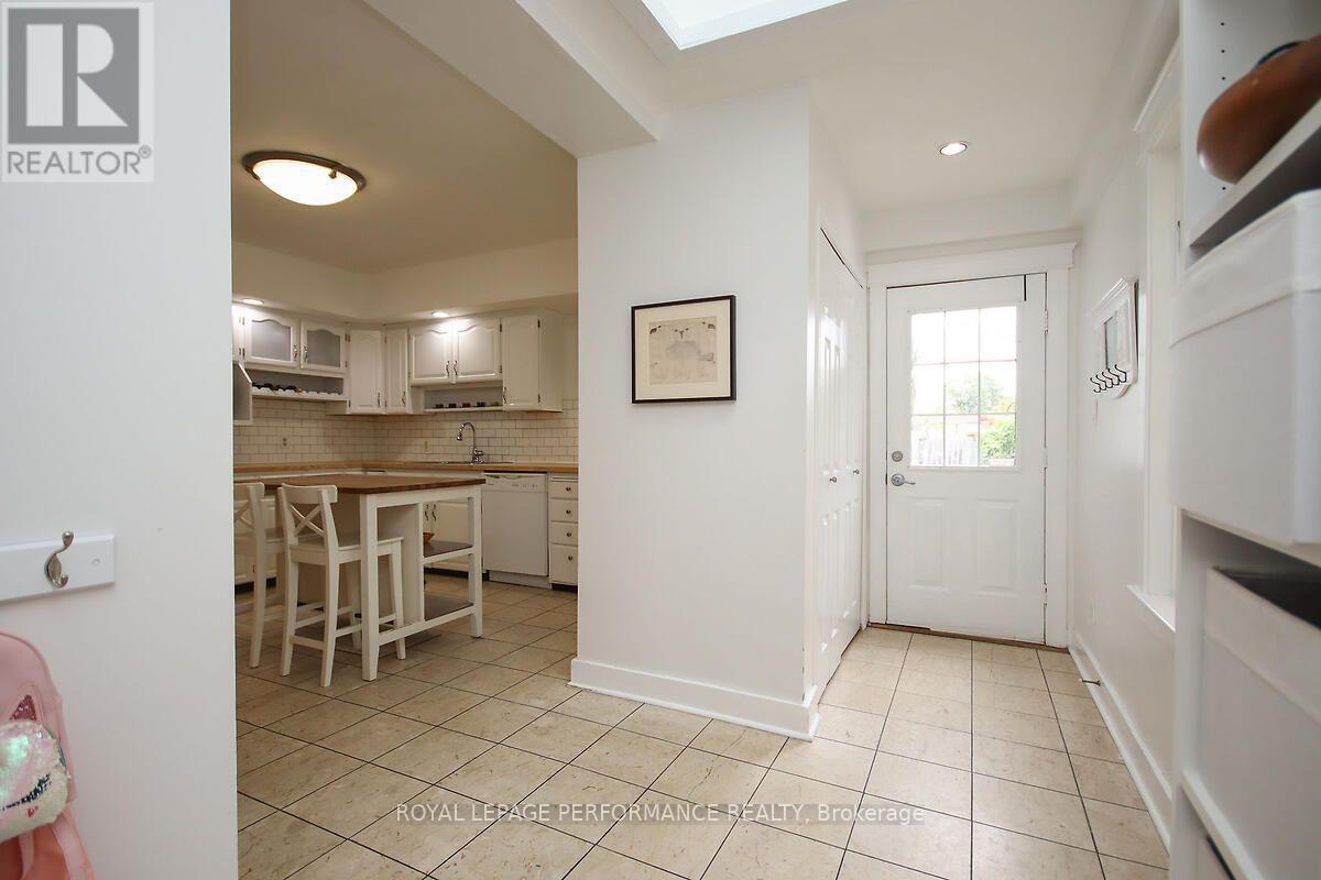 49 Bayswater Avenue, Ottawa, ON