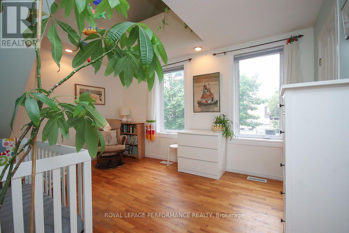 49 Bayswater Avenue, Ottawa, ON