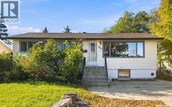 1906 St Charles AVENUE  Saskatoon, SK S7M 0N8