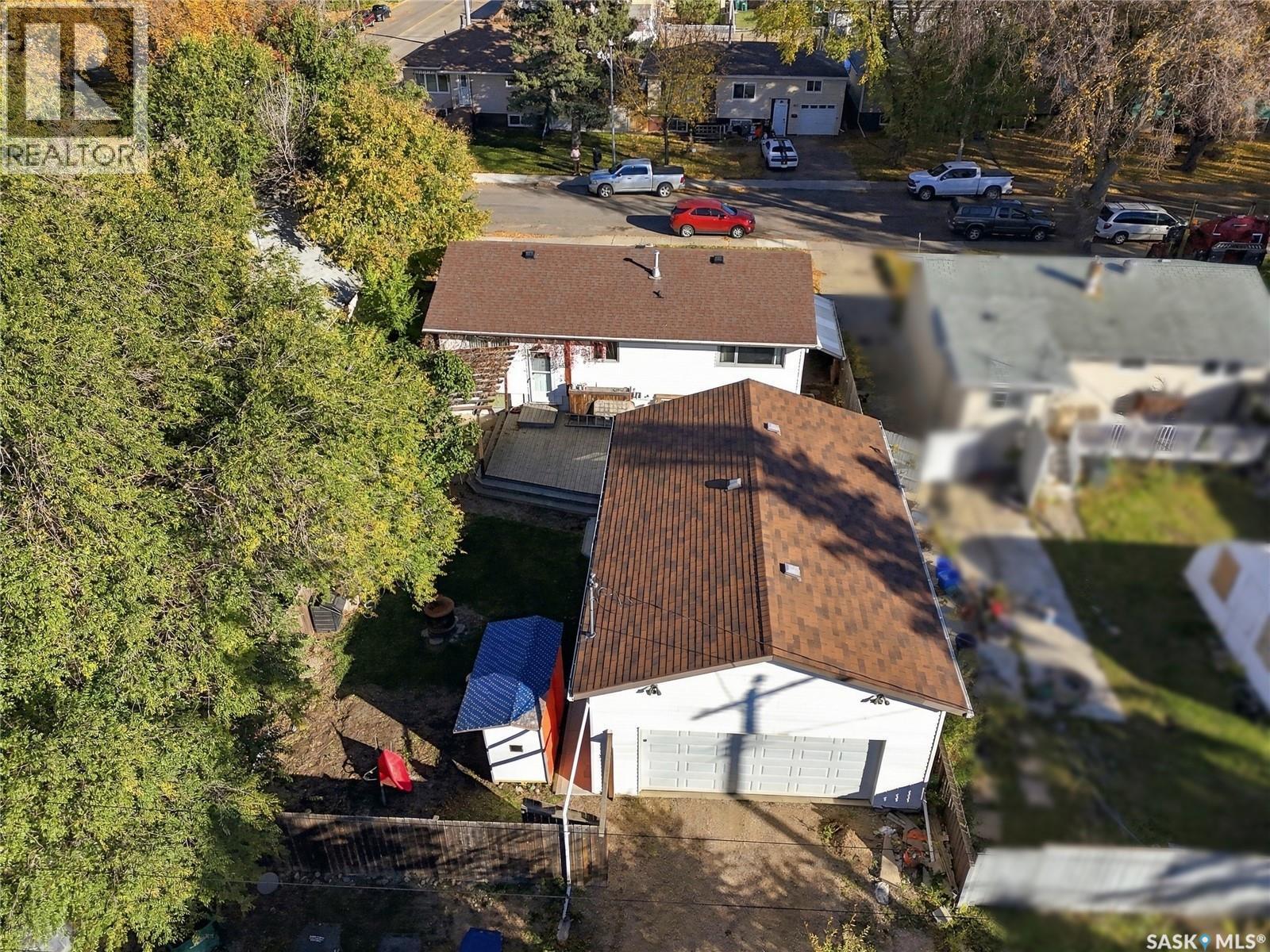 1906 St Charles Avenue, Saskatoon, SK