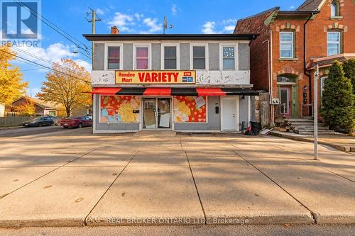 208 Mary Street, Hamilton, ON 