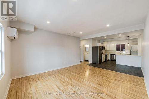 208 Mary Street, Hamilton, ON 