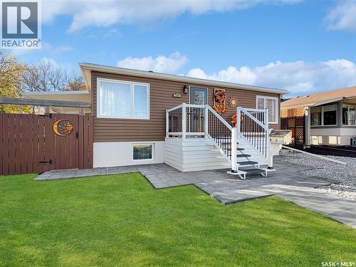 720 6th AVENUE NE  Swift Current, SK S9H 2M8