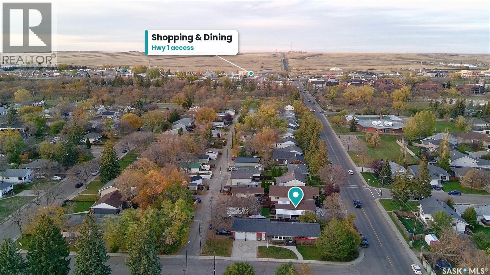 720 6Th Avenue Ne, Swift Current, SK