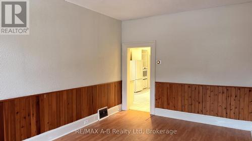21 Henry Street, Cambridge, ON 