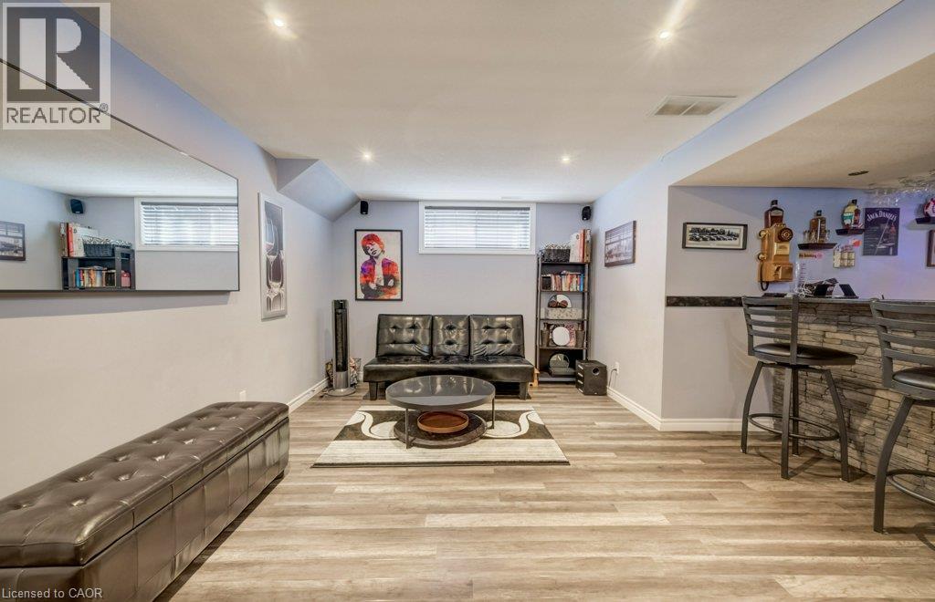 521 Snowdrop Court, Kitchener, ON
