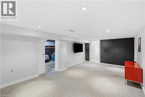 90 London Street N, Hamilton, ON 