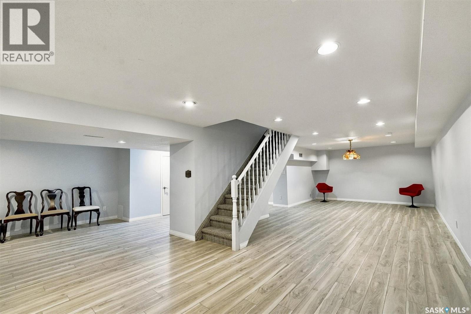 225 Clearwater Court, Saskatoon, SK