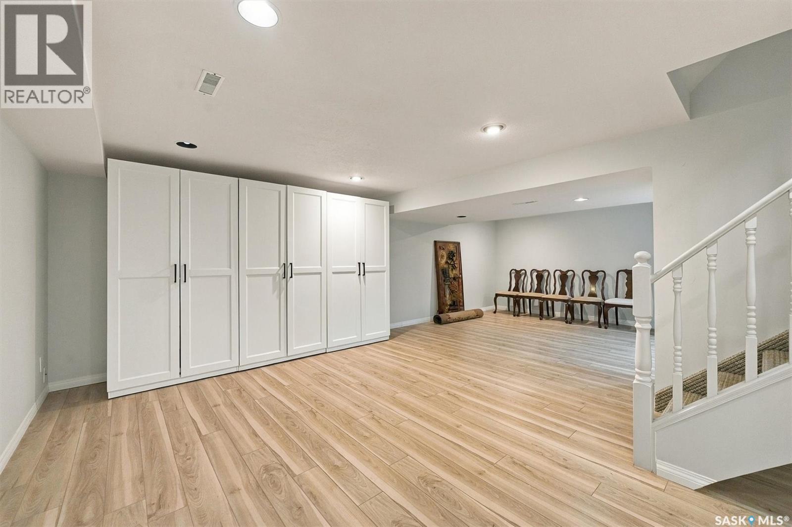 225 Clearwater Court, Saskatoon, SK