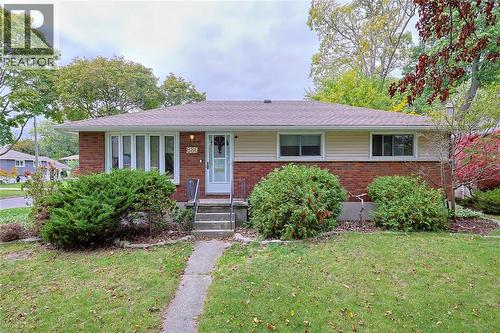 880 CHAMPLAIN ROAD  Sarnia, ON N7V 2G1