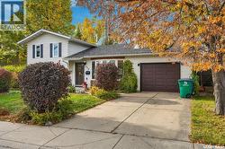 374 Thain CRESCENT  Saskatoon, SK S7K 6N7