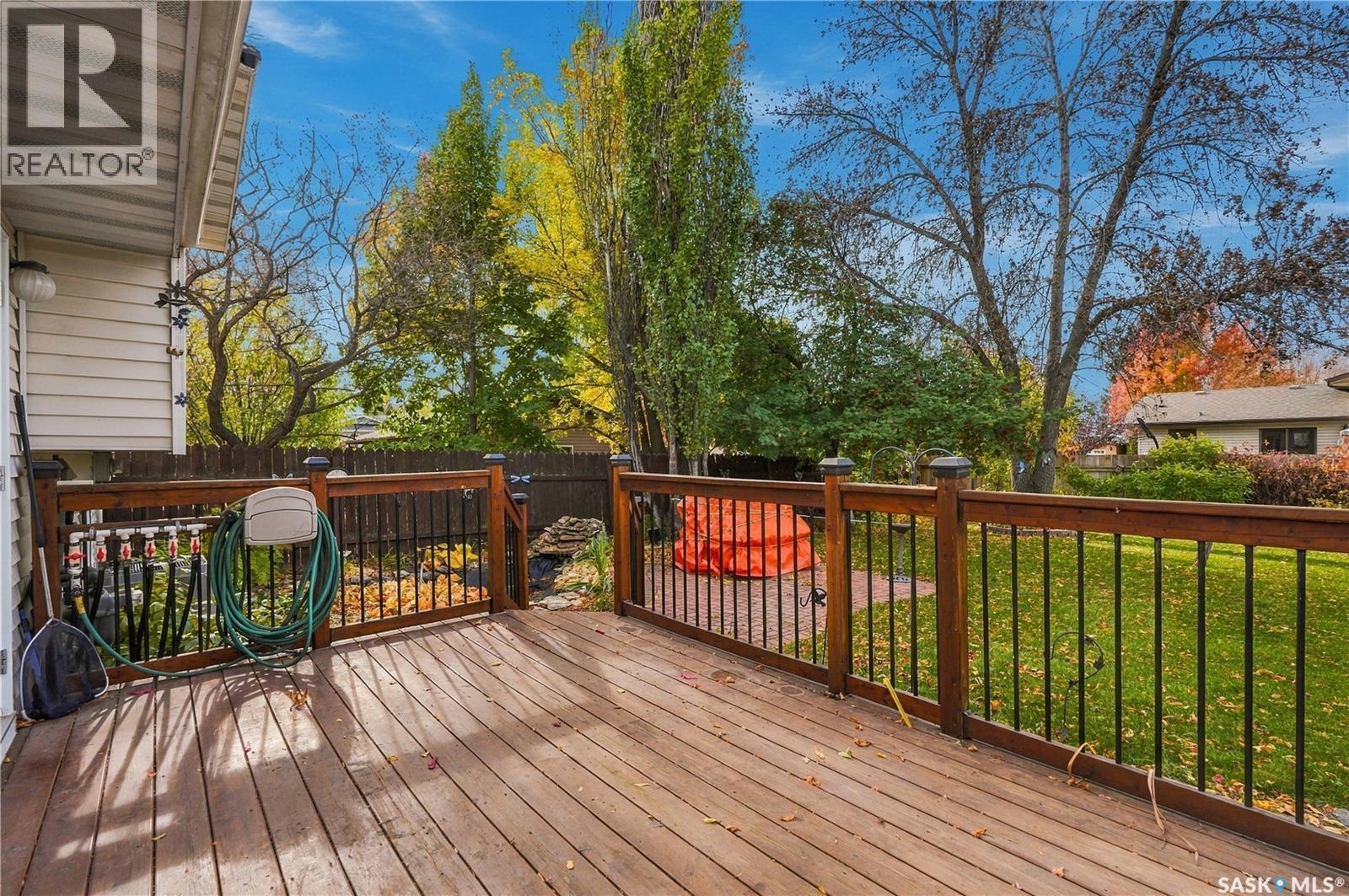 374 Thain Crescent, Saskatoon, SK